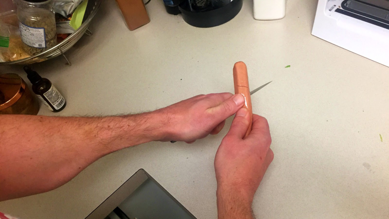 Illustration for article titled How to spiral cut your hot dogs (to make it look like you tried)